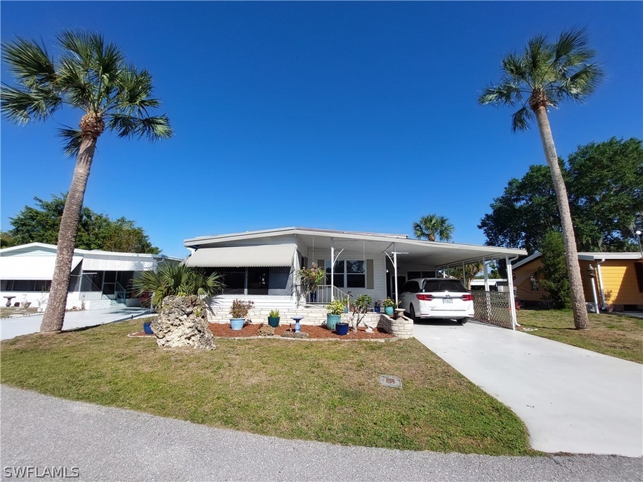 Property photo for 805 Hollyberry Court, North Fort Myers, FL
