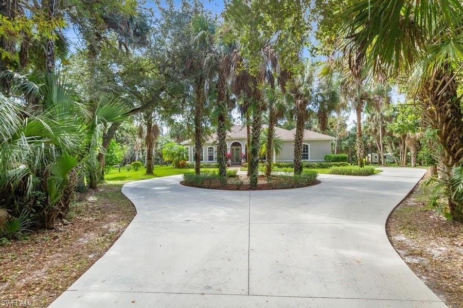 Property photo for 710 20th Ave NW, Naples, FL