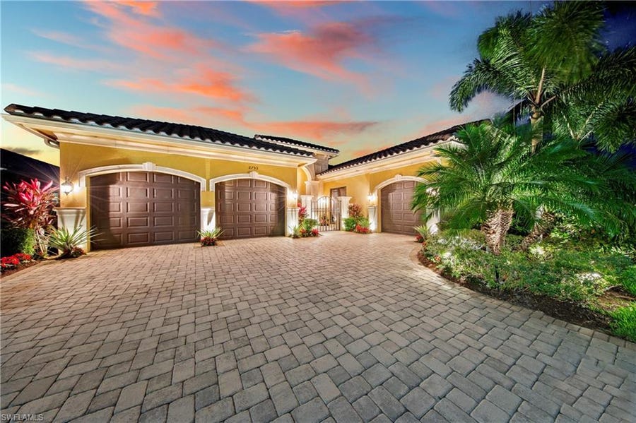 Property photo for 2753 Crystal Way, Naples, FL