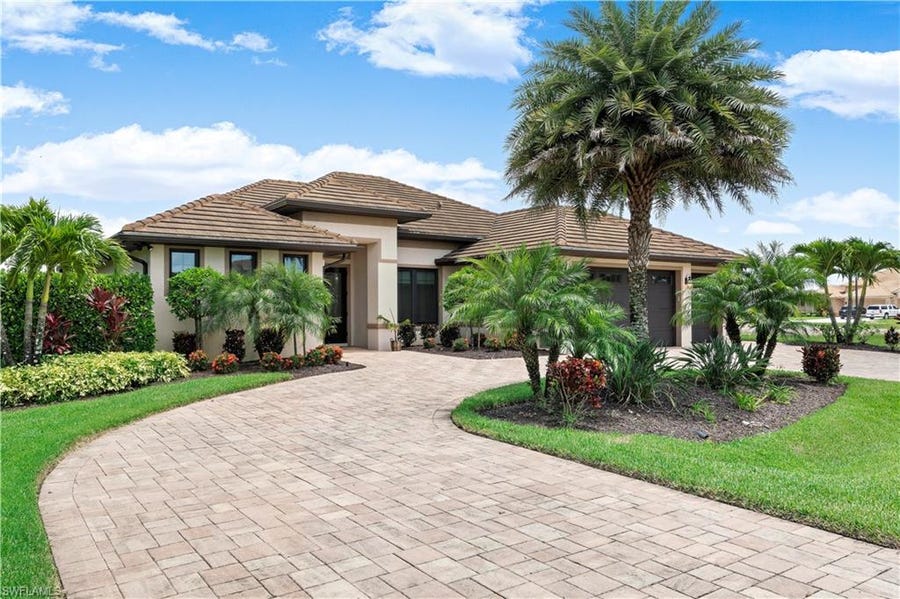 Property photo for 18000 Bluewater Dr, Naples, FL