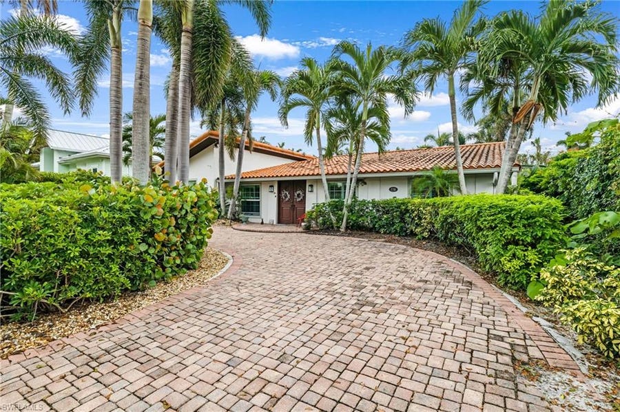 Property photo for 778 Broad Ct S, Naples, FL