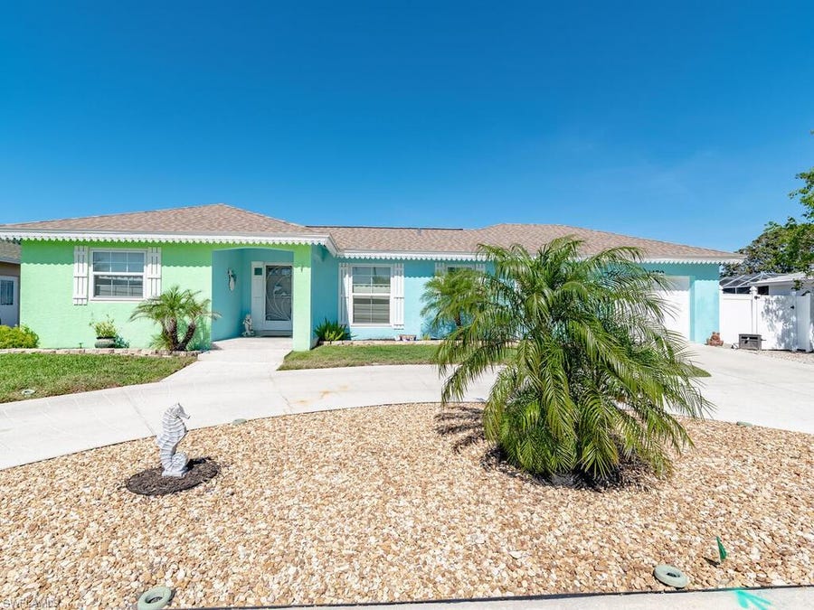 Property photo for 1170 Martinique Ct, Marco Island, FL
