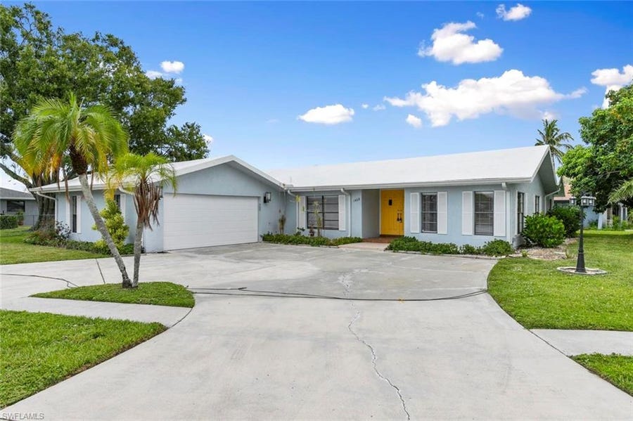 Property photo for 1468 Carmelle Dr, Fort Myers, FL