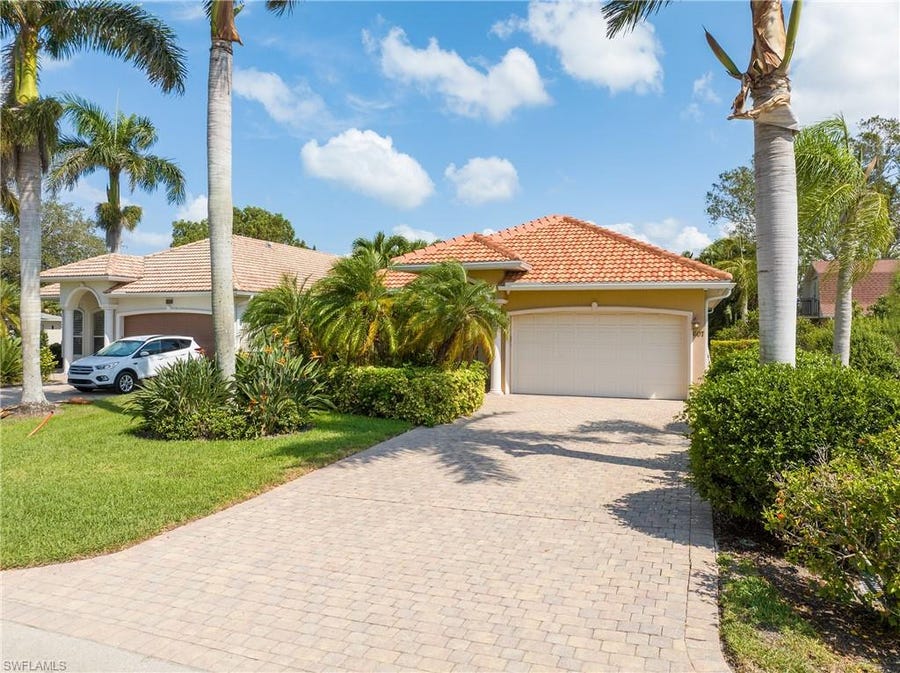Property photo for 607 104th Ave N, Naples, FL