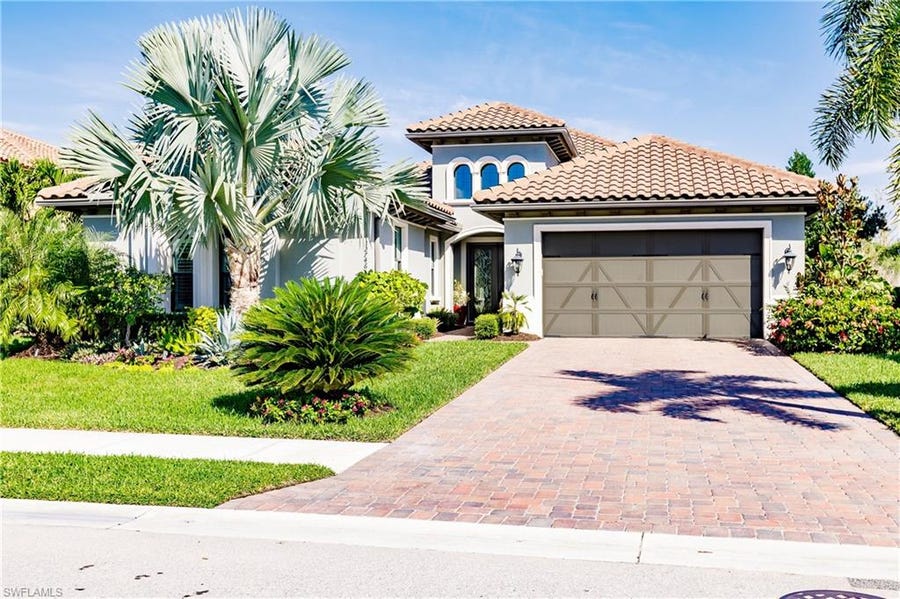 Property photo for 12746 Dundee Ln, Naples, FL
