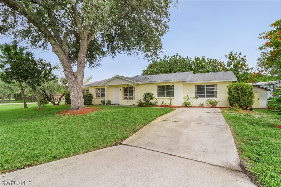 Property photo for 12300 Davis Court, Fort Myers, FL