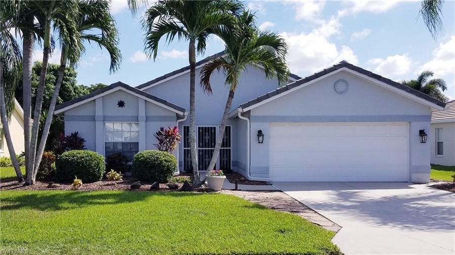 Property photo for 7517 Cameron Circle, Fort Myers, FL