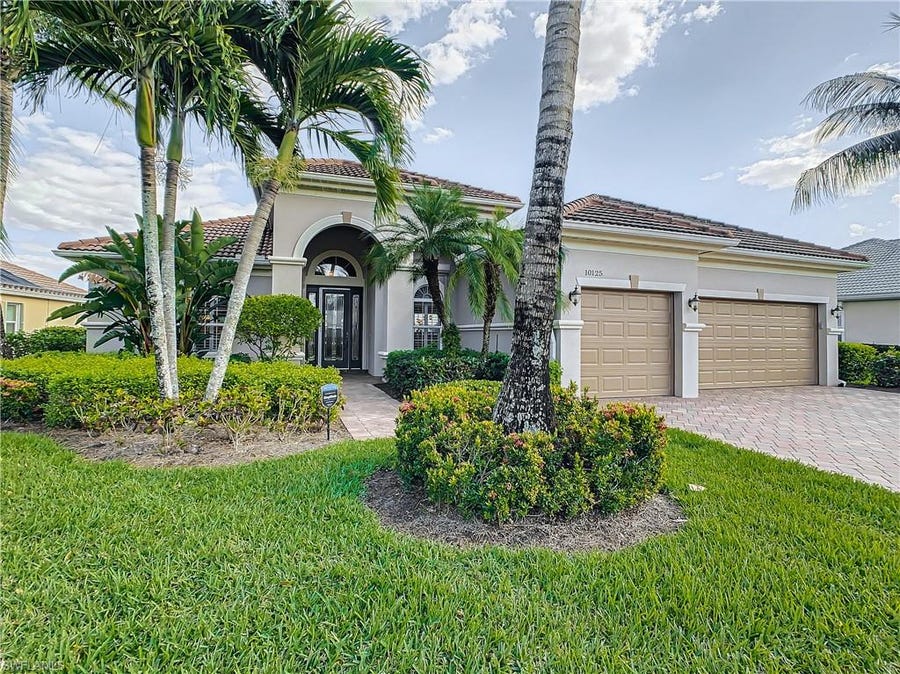 Property photo for 10125 Salisbury Court, Fort Myers, FL
