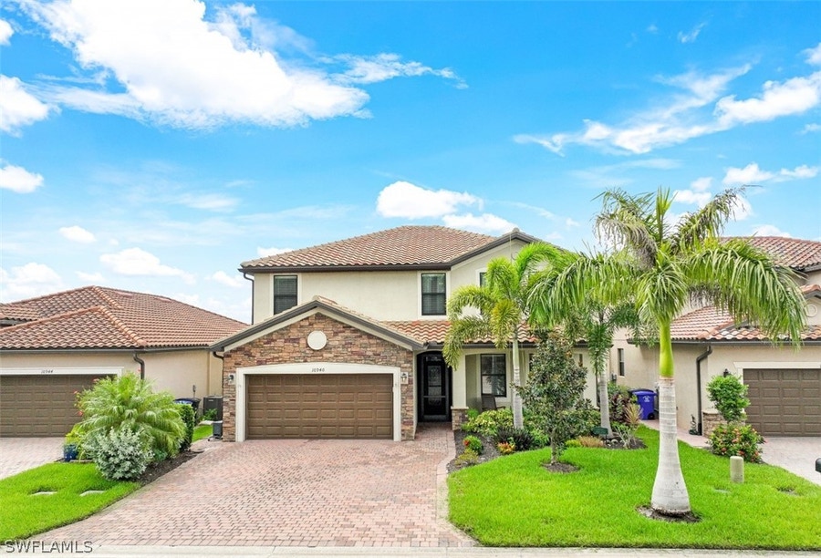 Property photo for 10940 Cherry Laurel Drive, Fort Myers, FL